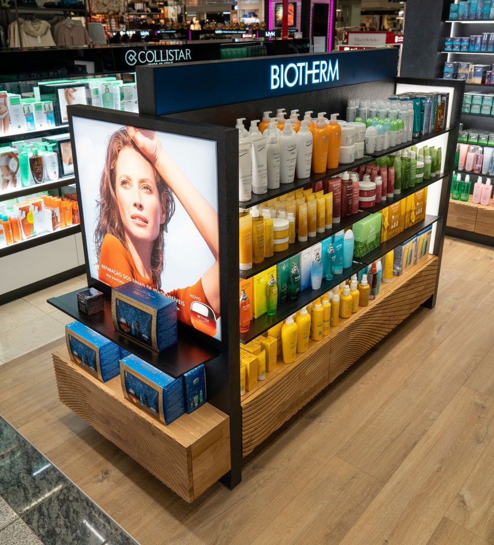 وحدة عرض أدوات تجميل5