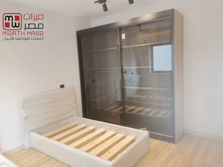 دريسنج روم زجاج جرار 1